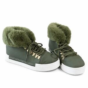 NEW Women's Green Fur-Lined Sneakers